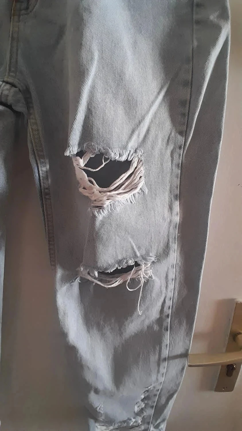 Jeans rasgados, cor azul claro, Tamanho 42, Marca Pull & Bear – photo 3